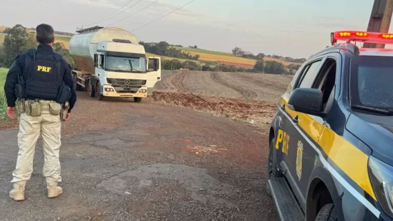 Caminhão com 250 mil maços de cigarros é apreendido na BR-163 em Marechal Rondon