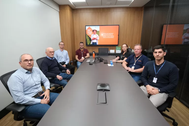 C.Vale e Copel alinham ações para fortalecer fornecimento de energia no campo