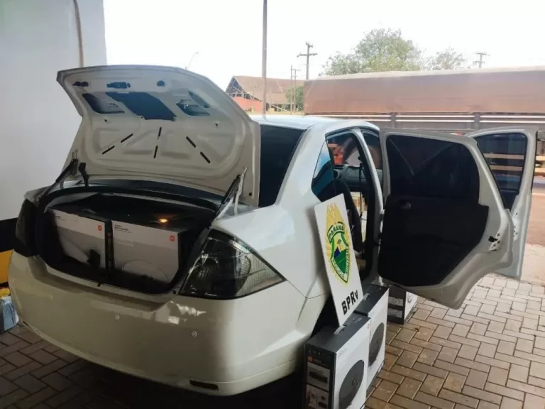 PRE apreende veículo com mercadorias estrangeiras avaliadas em R$ 250 mil