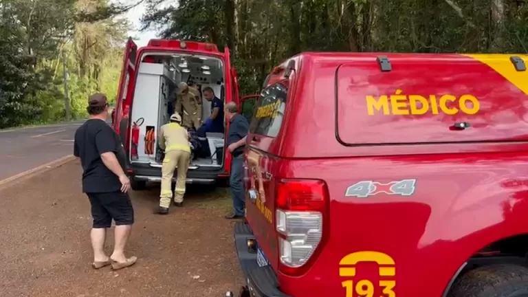 Adolescente de 14 anos fica ferida ao cair de trator na PR-180
