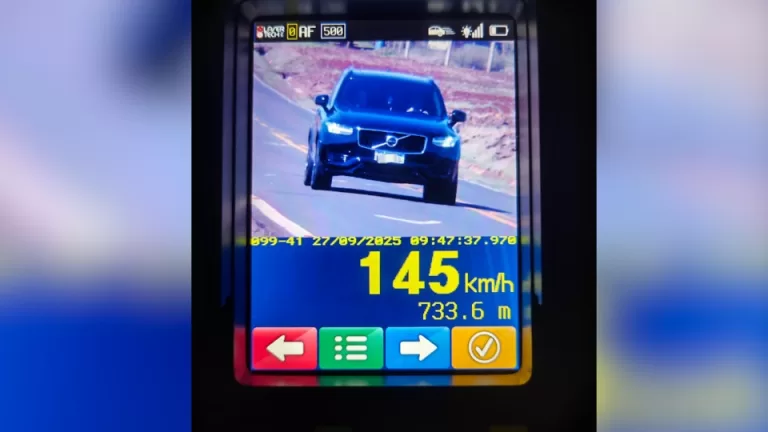 Operação flagra 80 condutores em alta velocidade na região do Lago de Itaipu