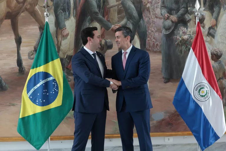 Ratinho Junior recebe Santiago Peña para debater novas oportunidades entre Paraná e Paraguai