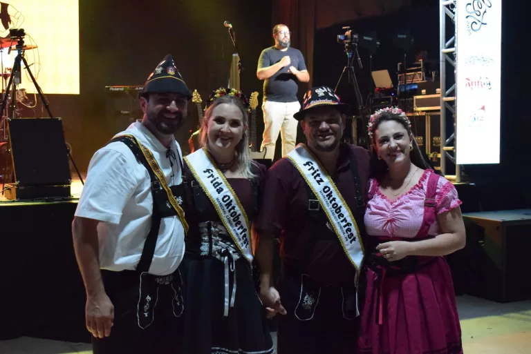 Carlos e Sueli Hubner são eleitos o Casal Fritz e Frida 2025