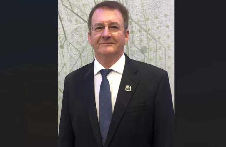 Projeto de lei propõe nome do engenheiro Carlos Wild para “Rua Coberta” na Praça Willy Barth