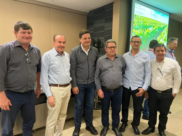 Implantação de usina de projetos em convênio com Itaipu é discutida em assembleia dos Lindeiros