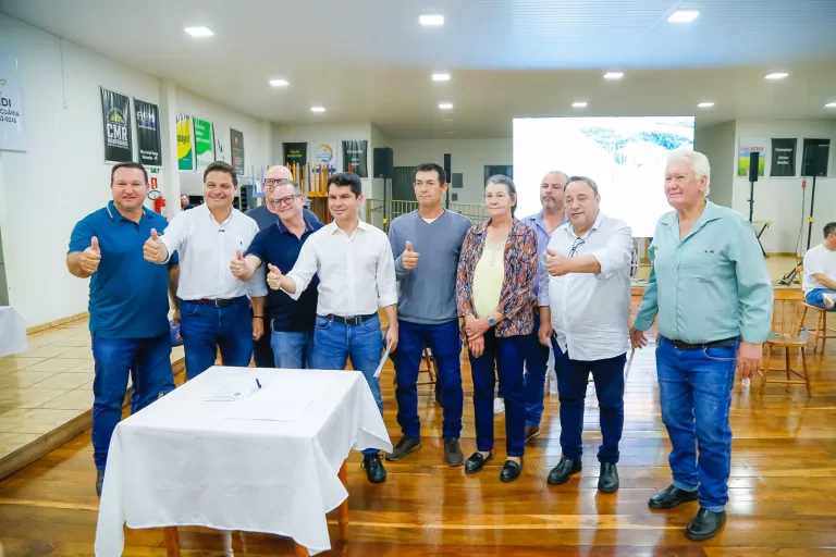 Mercedes garante R$ 5,4 milhões para asfaltamento da Linha Itupuranga