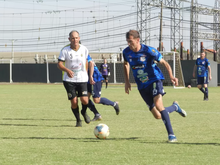 Edson PY Lavacar/Pref. de Marechal Rondon fecha 1ª fase da Oeste Cup Máster com mais uma goleada