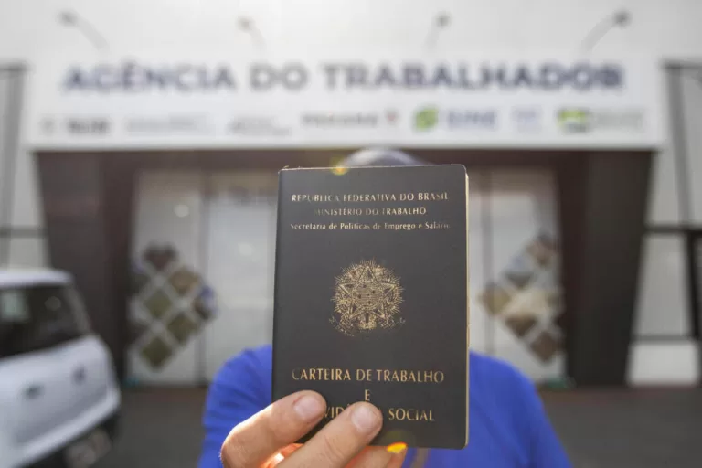 Confira as 1.355 vagas disponíveis na Agência do Trabalhador de Toledo