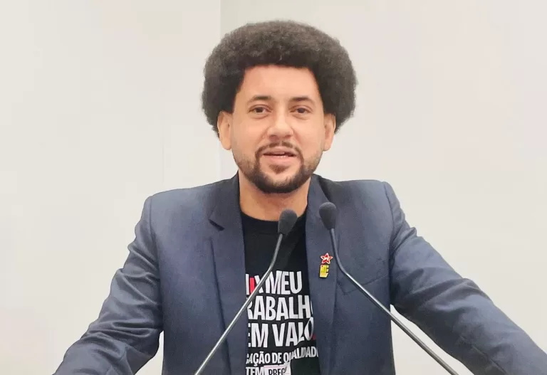 Nègre comemora início da tramitação de projeto que garante auxílio-alimentação aos conselheiros tutelares