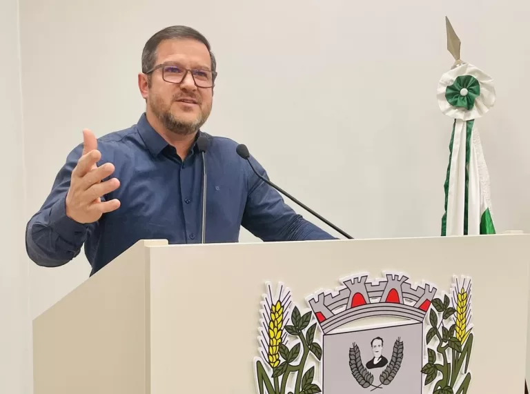 Presidente do CREF9/PR destaca importância da Educação Física em sessão da Câmara de Marechal Rondon