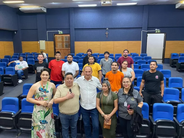 Prefeitura se encontra com venezuelanos para discutir criação de associação em Toledo