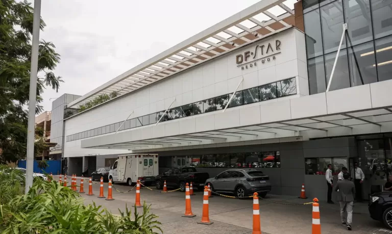 Bolsonaro recebe alta hospitalar; laudo aponta câncer de pele