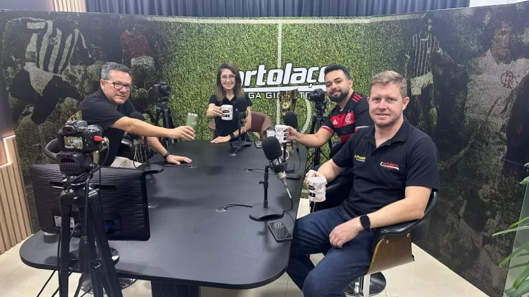 Acompanhe Cartolaço no O Presente