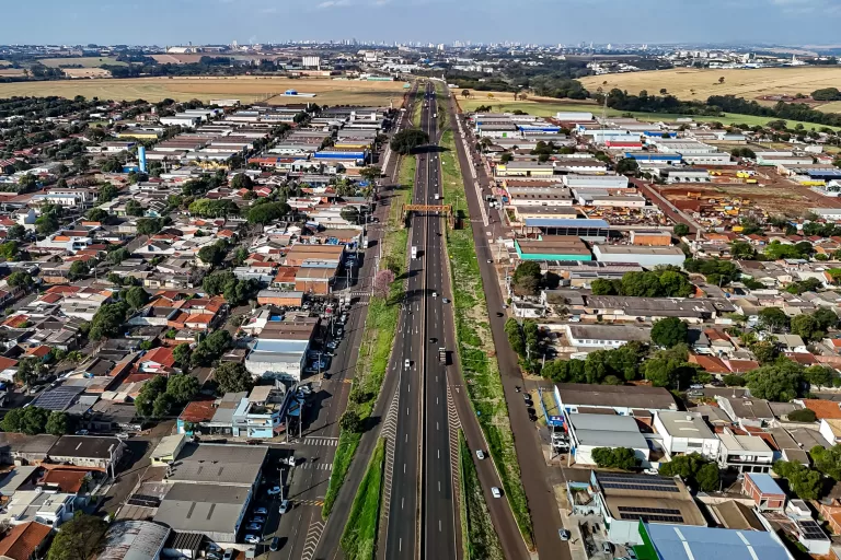 Conjuntura econômica melhora cenário fiscal, mas 36% das cidades seguem em dificuldade