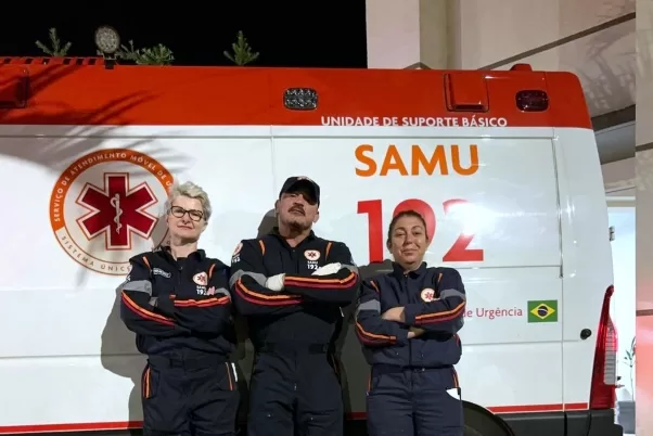 Bebê “apressadinha” nasce dentro de ambulância do SAMU em Guaíra