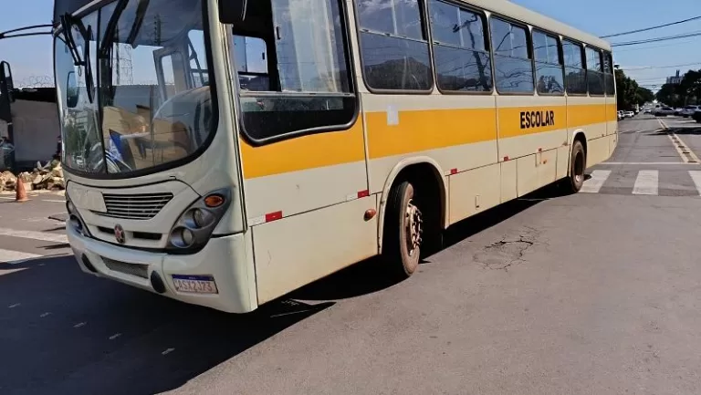 Ônibus escolar furtado é recuperado pela Polícia Militar em Toledo
