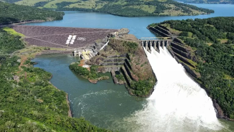 Autoridades reforçam alerta sobre riscos em barragens e represas do Paraná