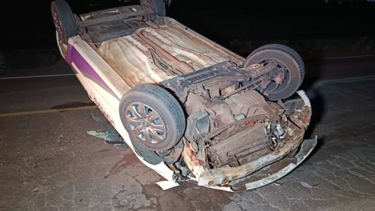 Carro capota na BR-163 entre Toledo e Marechal Rondon