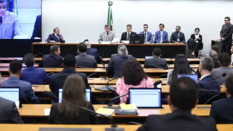 Comissão de Orçamento aprova crédito para ressarcir aposentados