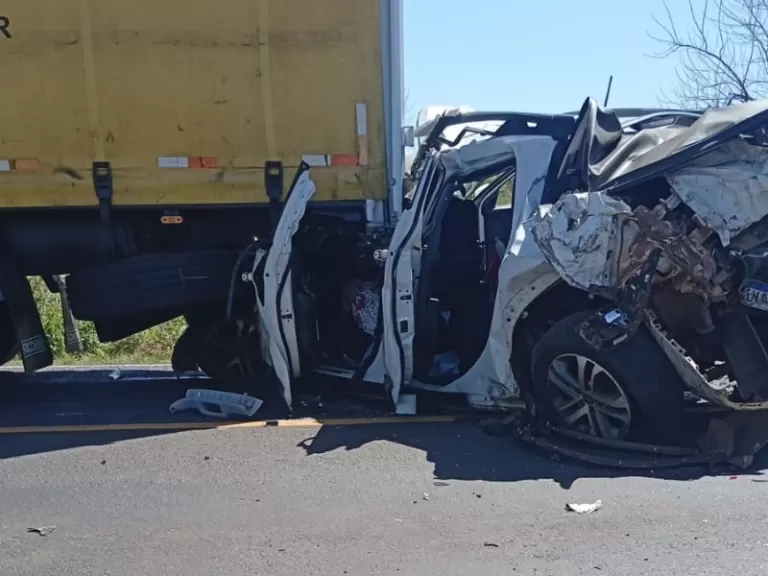 Professora morre em grave acidente envolvendo quatro veículos na BR-163