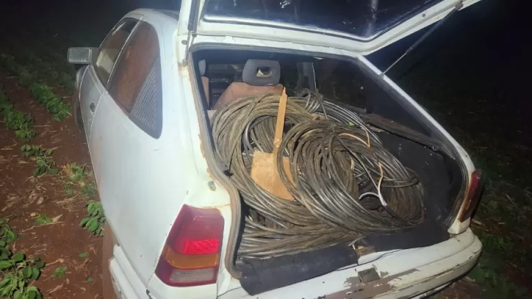 Veículo é abandonado durante perseguição policial em Assis Chateaubriand