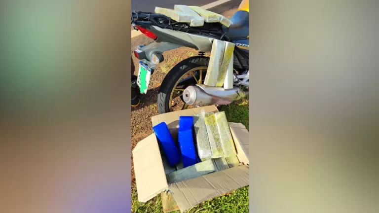 Homem é preso transportando 30 quilos de maconha na motocicleta em Terra Roxa