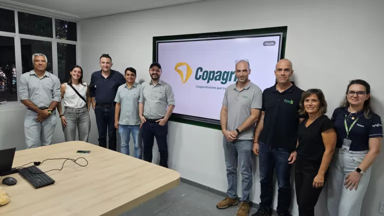 Comitiva da Espanha visita Copagril para conhecer a formulação das rações na suinocultura