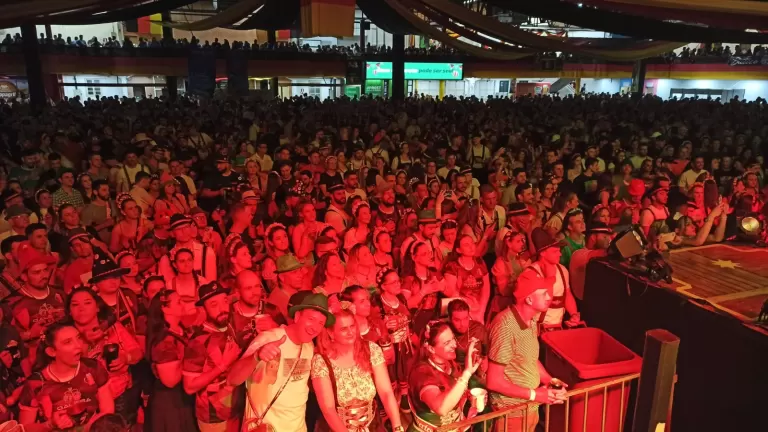 Ingressos para os bailões da 35ª Oktoberfest de Marechal Rondon começam a ser vendidos na segunda-feira
