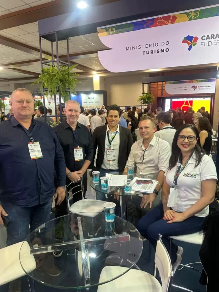 Representantes do poder público rondonense participam da Caravana Federativa do Paraná em Foz do Iguaçu