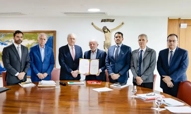 Governo envia projeto Antifacção ao Congresso após massacre no Rio