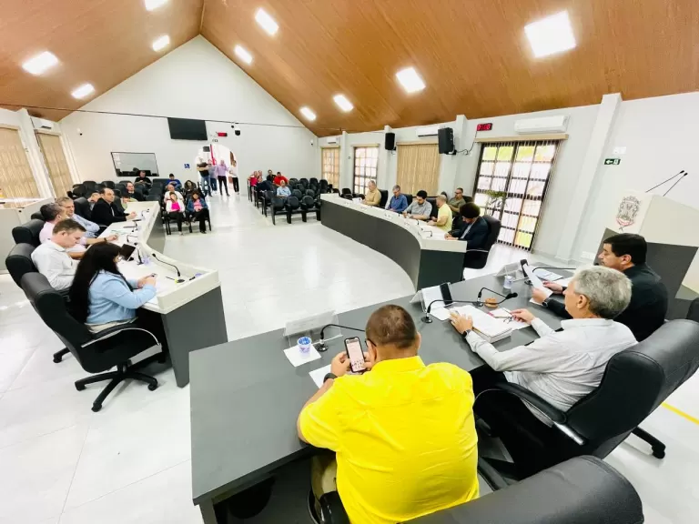 Legislativo aprova projeto de lei de iniciativa popular que impede doação de área do município para presídio