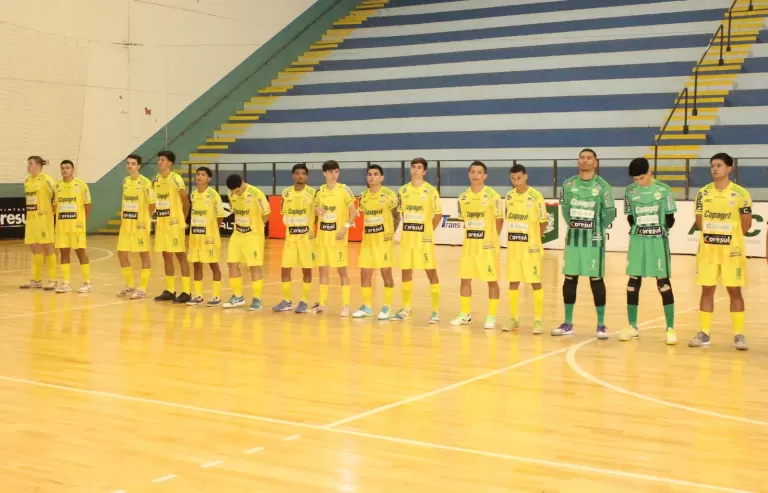 Sub-18 da AACC recebe Umuarama pelas oitavas do Paranaense