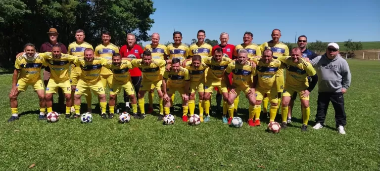 AABB/Pref. de Marechal Rondon/O Presente goleia na estreia da Super Copa Metropolitana Sênior 50