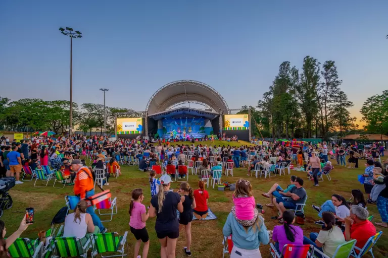 Itaipu leva milhares de pessoas para Tarde da Família no Gramadão