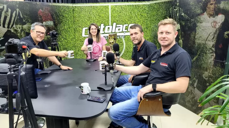 Acompanhe Cartolaço no O Presente