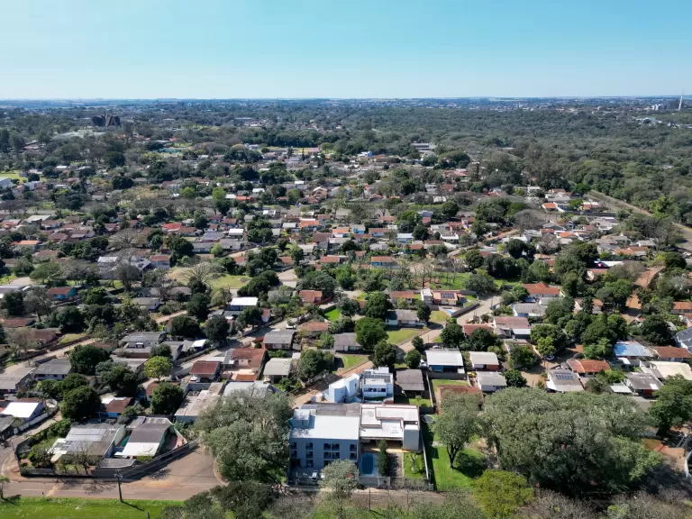 Itaipu vai leiloar mais 32 casas desocupadas da Vila A