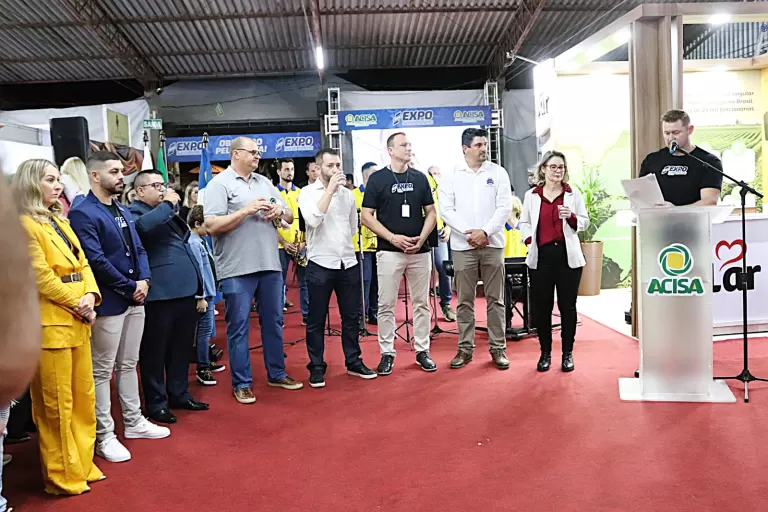 Expo Santa Helena é oficialmente aberta com público expressivo e expectativa positiva
