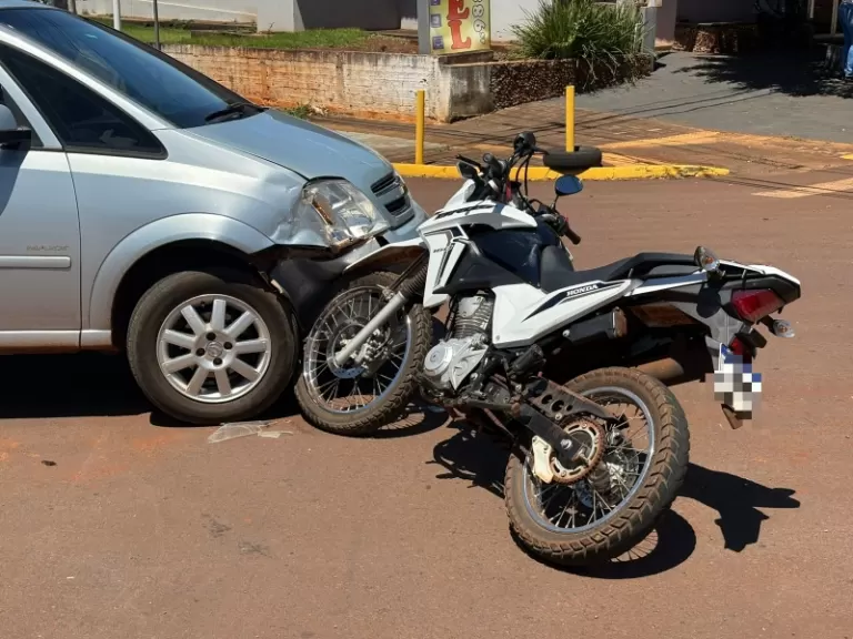 Acidente deixa motociclista ferido em Mercedes