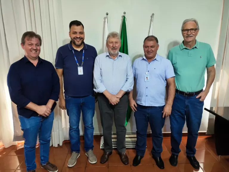 Executivo cobra a Sanepar, que promete solução para a falta de água nos bairros Berlim e Recanto Feliz