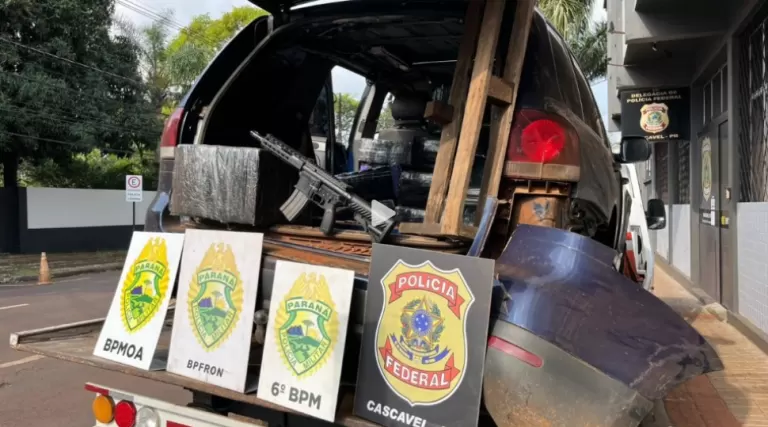 Carro carregado com maconha, capulho e fuzil é apreendido em Santa Tereza do Oeste