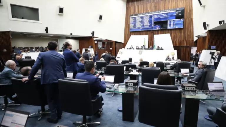 Assembleia Legislativa garante desconto na multa e nos juros do IPVA para motoristas paranaenses