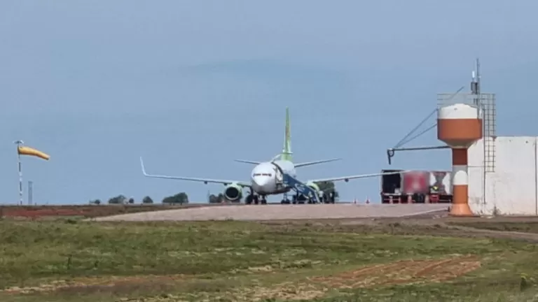 Operação milionária: avião carregado com dinheiro pousa no Aeroporto de Cascavel
