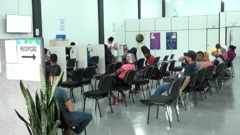 Semana inicia com 1.250 vagas na Agência de Toledo