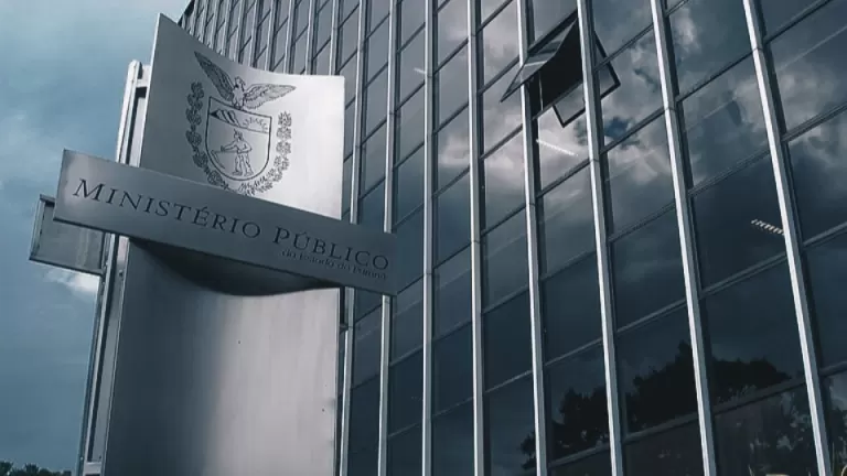 MP denuncia quatro por sequestros e mortes em centro terapêutico no Paraná