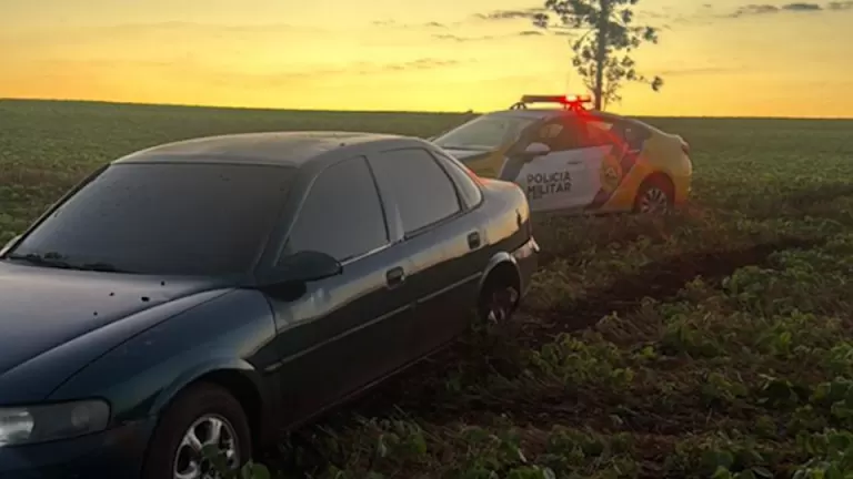 Homem é preso com carro carregado de cigarros contrabandeados na BR-277