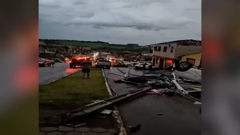 Copel envia equipes e reforça atendimento em Rio Bonito do Iguaçu após tornado