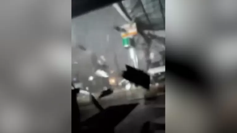VÍDEO: veja momento em que tornado destrói posto de combustíveis