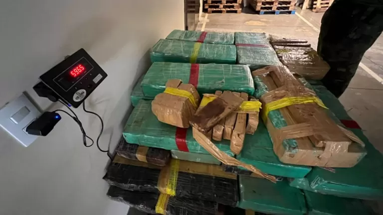 PF e BPFron apreendem 1,2 tonelada de maconha em Mercedes