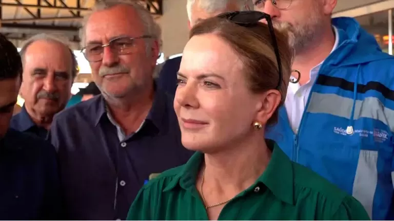 Governo federal vai liberar recursos para ajudar vítimas afetadas por tornado no Paraná