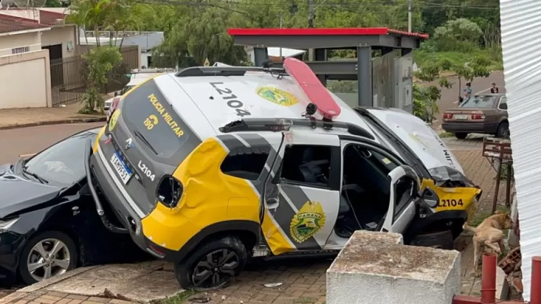 Viatura seguia para dar apoio a ocorrência quando se envolveu em acidente em Cascavel